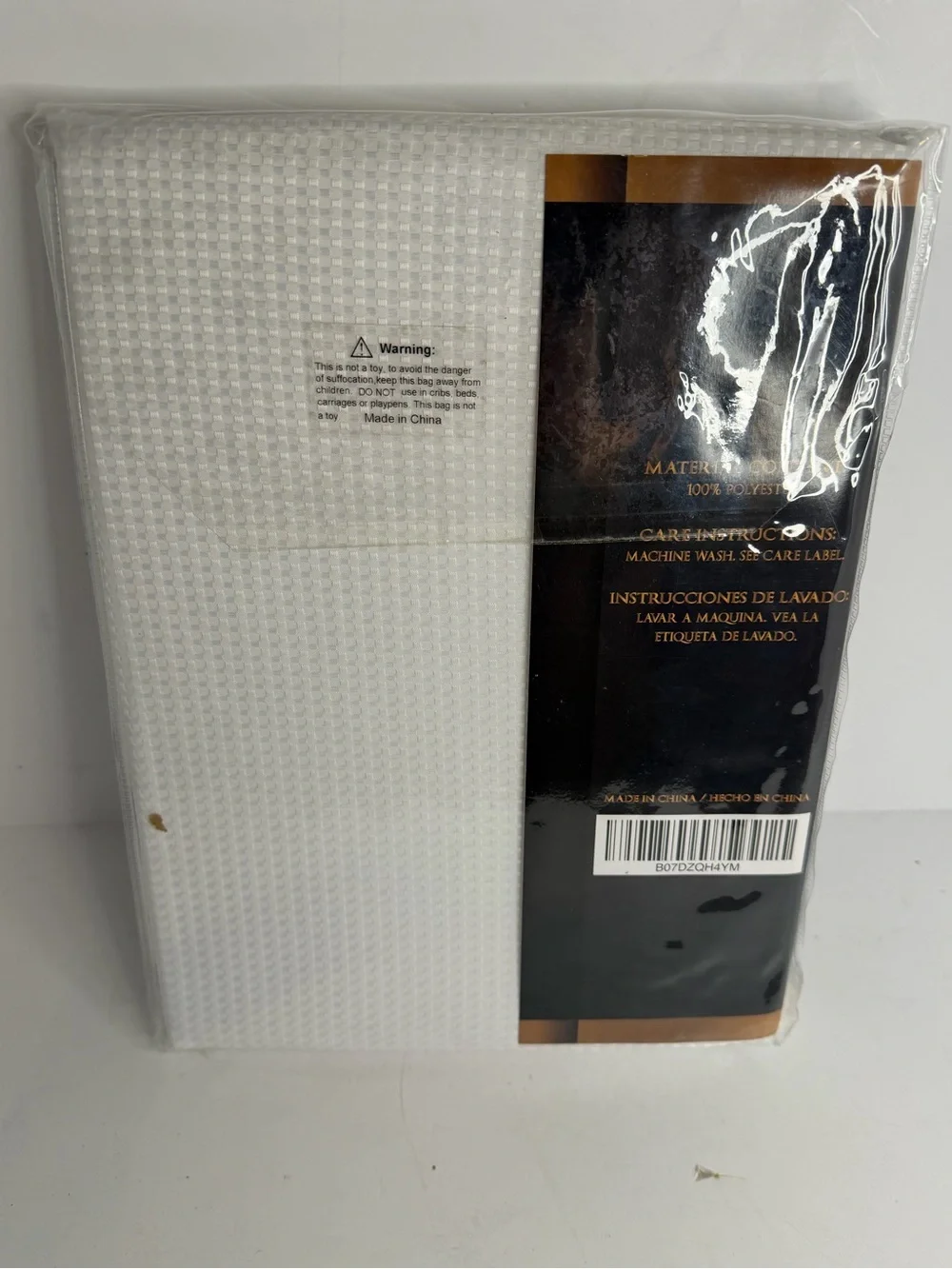 Vishreno Simple Luxuries White Fabric Shower Curtain 72x72 w/ Metal Hooks NEW